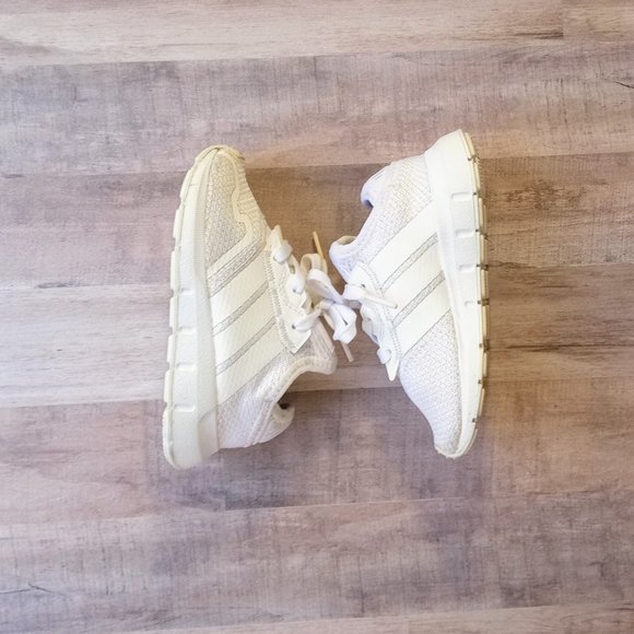 FY2188 Adidas Swift Run X TD size 7K - Picture 5 of 7